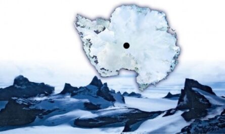 Дыра в Антарктиде повергла ученых в ужас