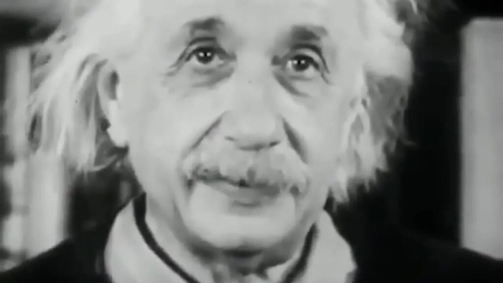Редкие кадры выступления Альберта Эйнштейна