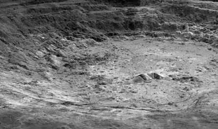 Пролетая над Луной: кратер Аристарх