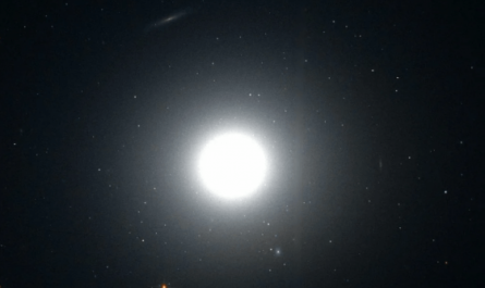Что известно о галактике M 89 (Messier 89)?