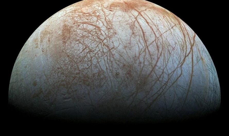 В NASA подтвердили, что спутник Юпитера Европа имеет подледный океан и в 2023 году туда оправят зонд