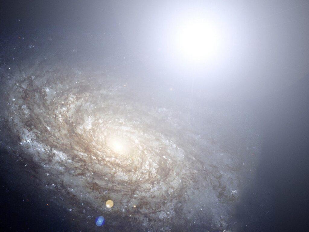Астрономы не могут объяснить, откуда исходит половина света во Вселенной