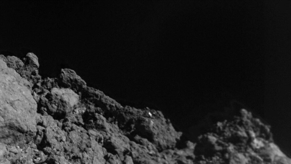 Миссия "Хаябуса-2": 22 февраля зонд выстрелит в астероид Рюгу для сбора образцов