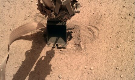Бур аппарата NASA InSight удалось погрузить в марсианский грунт
