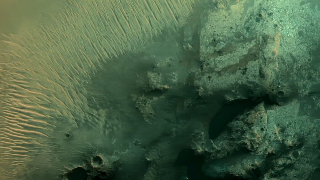 Пролетая над Марсом: снимки за 21.02.2020