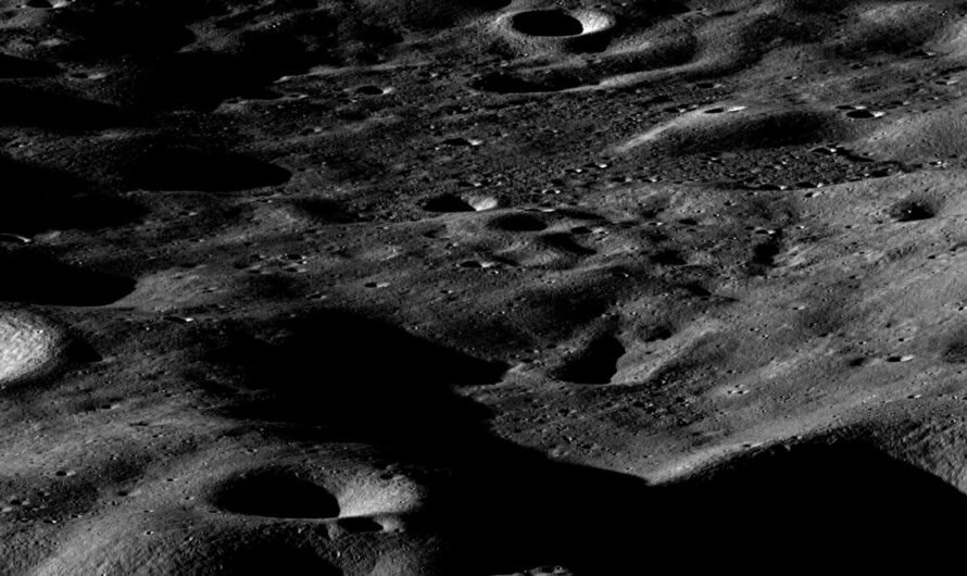 Пролетая над Луной: горы около Южного полюса