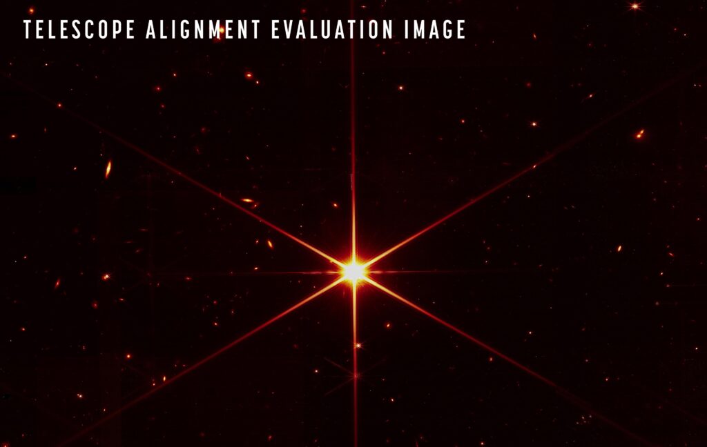 NASA показало первый "полностью выровненный" снимок, сделанный телескопом "Джеймс Уэбб"