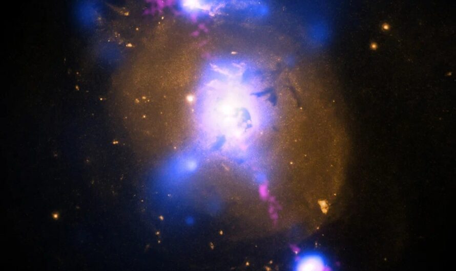 Галактика 4C+29.30 и ее активная сверхмассивная черная дыра
