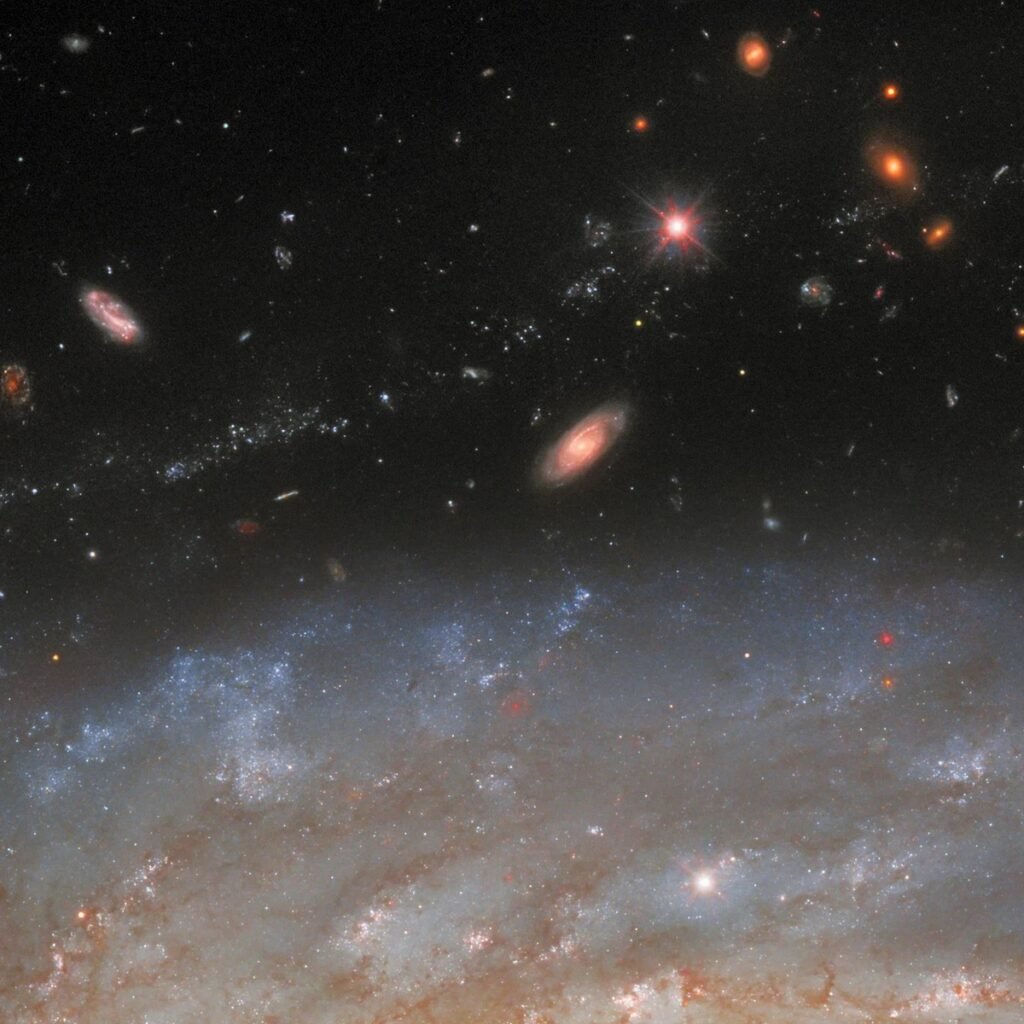 Спиральная галактика NGC 7038