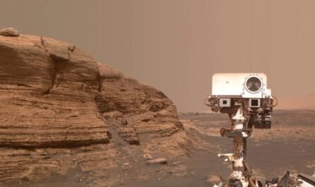 Шикарное селфи от марсохода NASA Curiosity на фоне холма Мон-Мерку